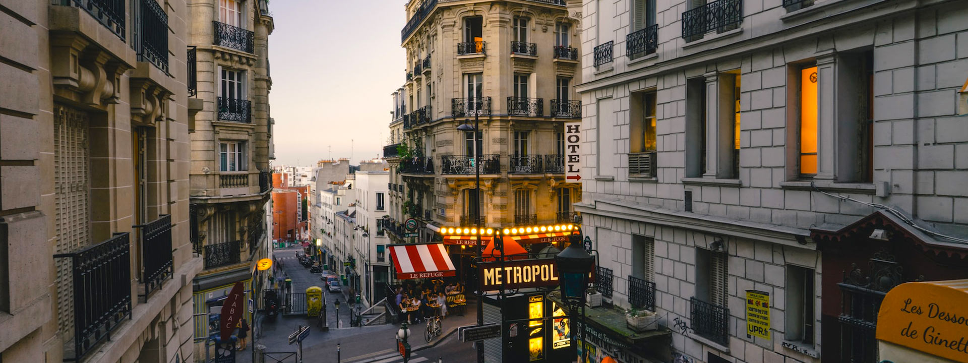 SUMMER IN PARIS - YOUR GUIDE TO A CHIC & EFFORTLESS ESCAPE TO THE CITY OF LIGHTS