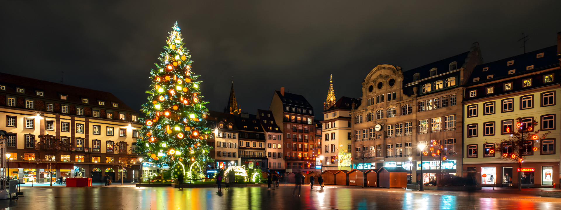 ‘TIS THE SEASON: EUROPE'S CHRISTMAS MARKETS DAZZLE WITH HOLIDAY CHEER