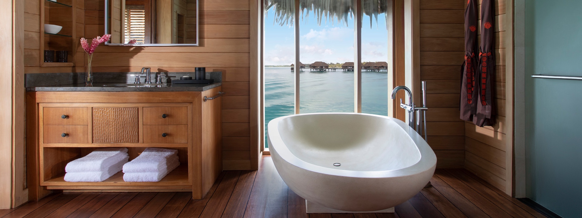 Sumptuous soaks: Incredible hotel bathtubs 